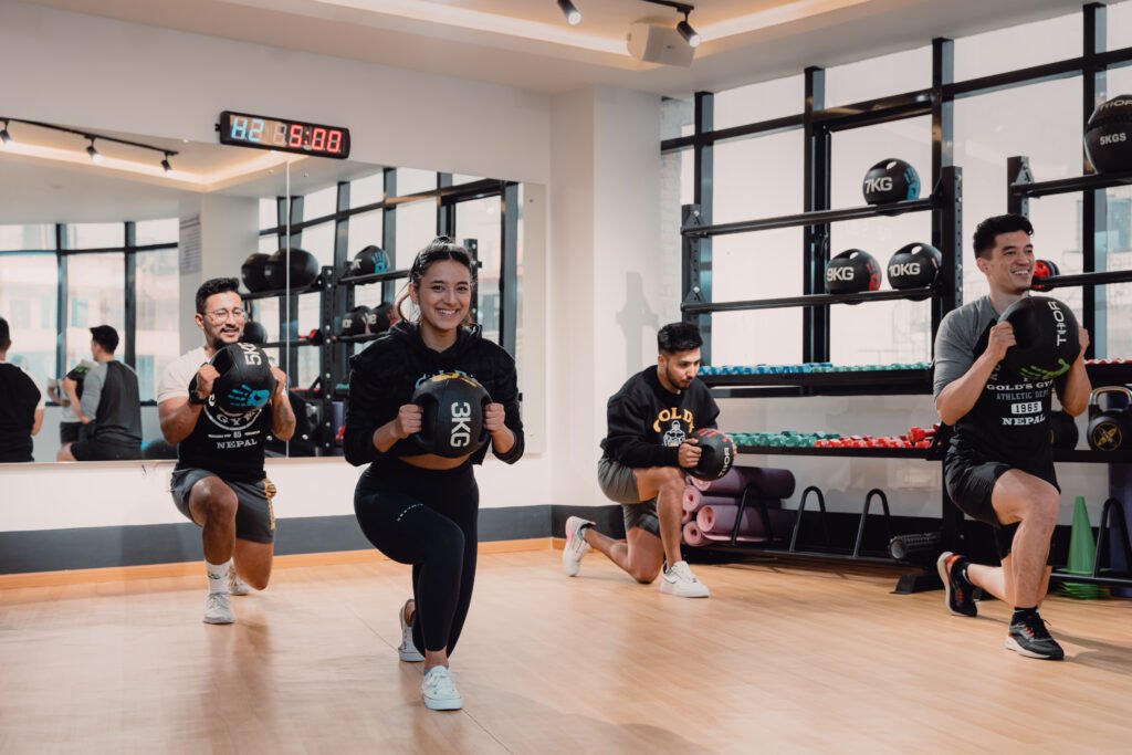 Functional Fitness: A Comprehensive Guide to Daily Performance Functional Fitness: A Comprehensive Guide to Daily Performance